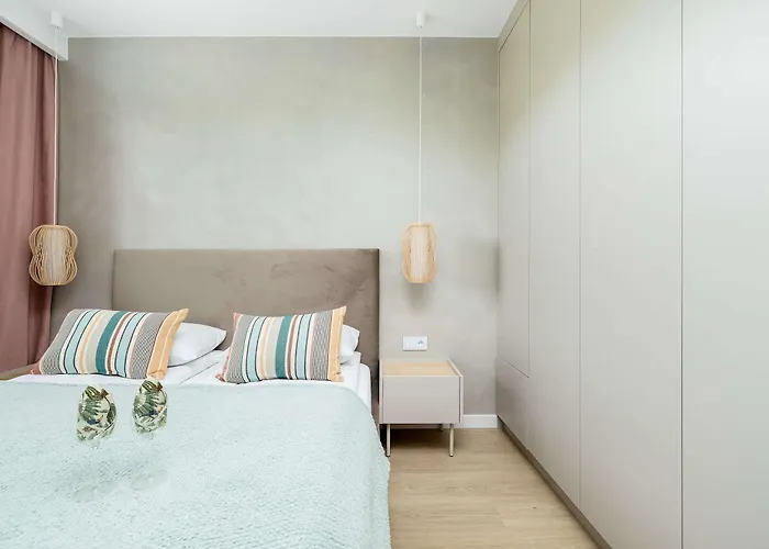 Stylish In Kolobrzeg With Air Conditioning And Parking By Renters