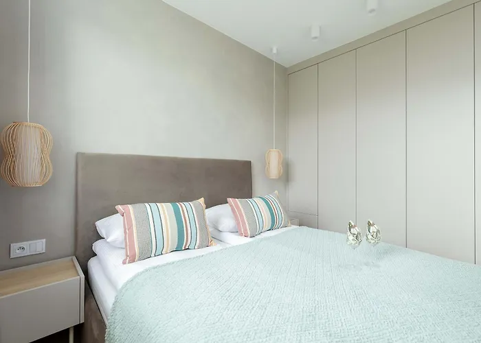 公寓 Stylish In Kolobrzeg With Air Conditioning And Parking By Renters